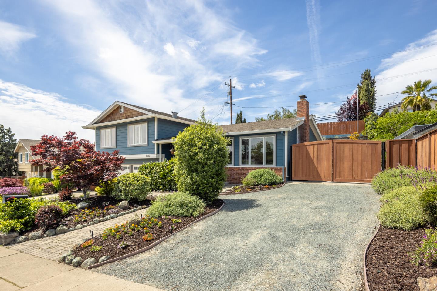 Represented buyer on this turnkey immaculate home!