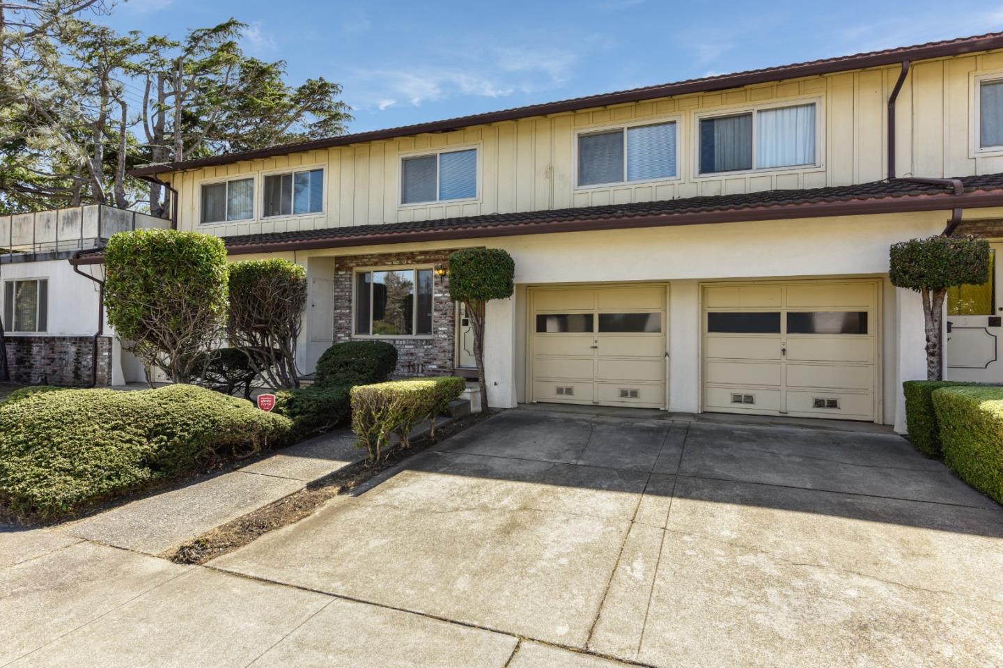 Detail Gallery Image 1 of 18 For 1 Hazel Ave #3,  Millbrae,  CA 94030 - 2 Beds | 1/1 Baths