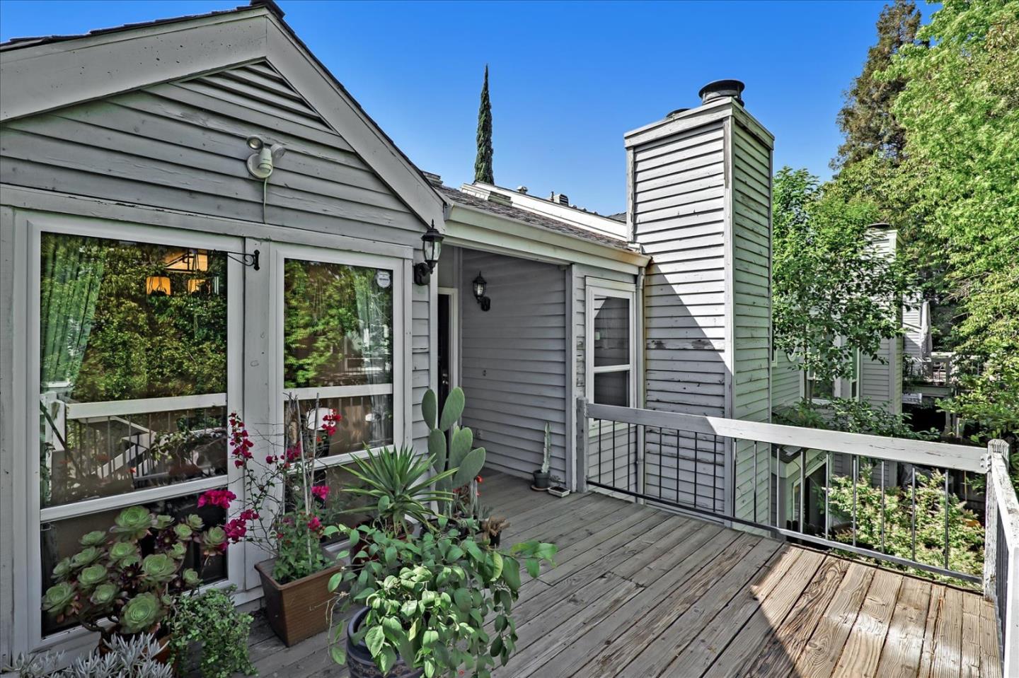 Detail Gallery Image 1 of 1 For 1523 Hood Rd #D,  Sacramento,  CA 95825 - 2 Beds | 2 Baths