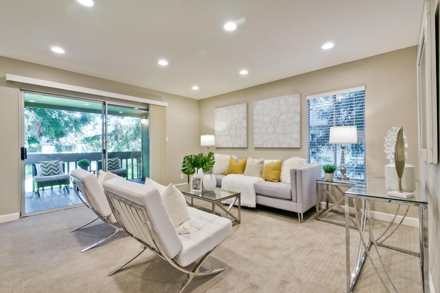 Detail Gallery Image 1 of 1 For 505 Cypress Point Dr #111,  Mountain View,  CA 94043 - 2 Beds | 1 Baths