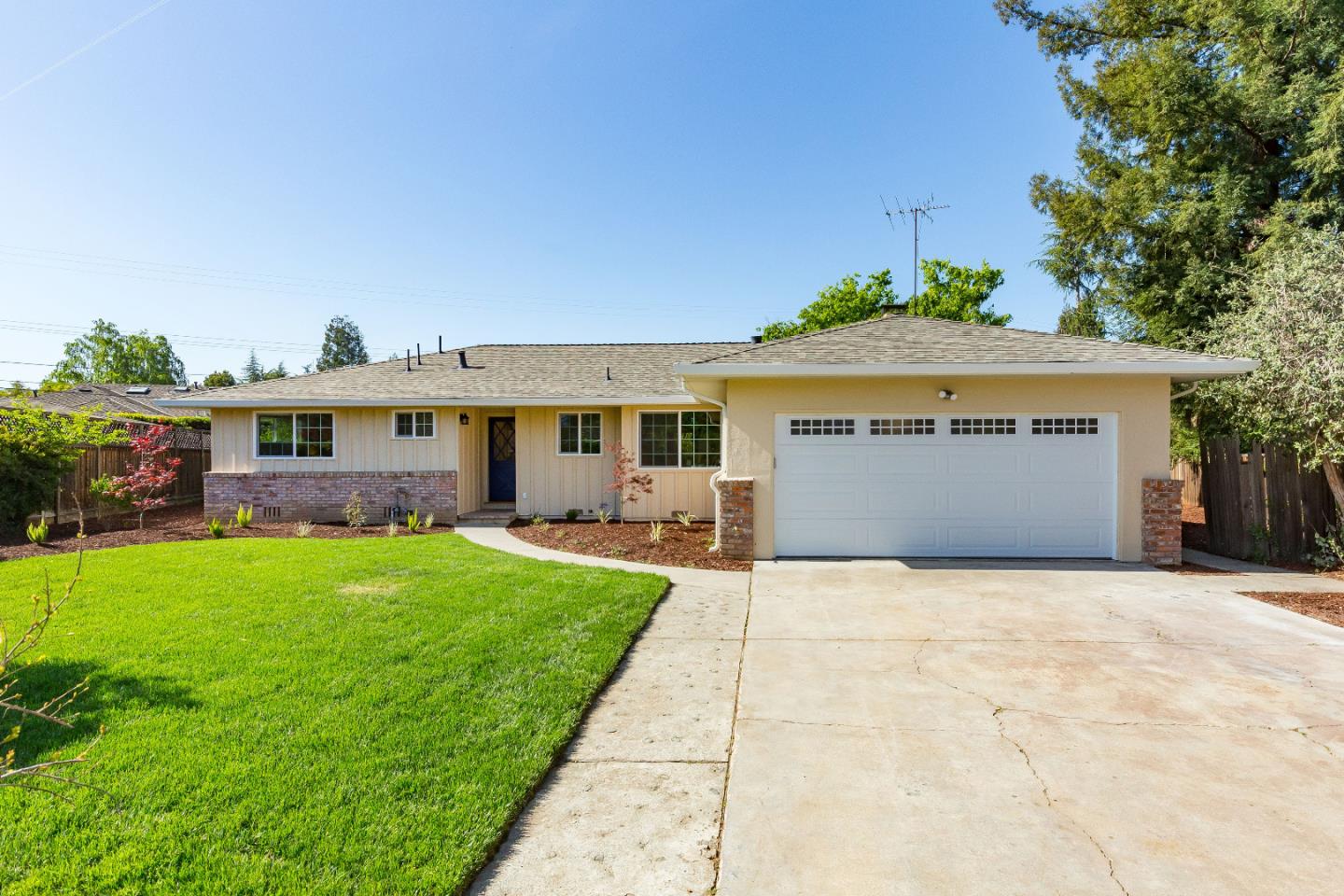 Detail Gallery Image 1 of 1 For 1562 Landell Ct, Los Altos,  CA 94024 - 3 Beds | 2 Baths