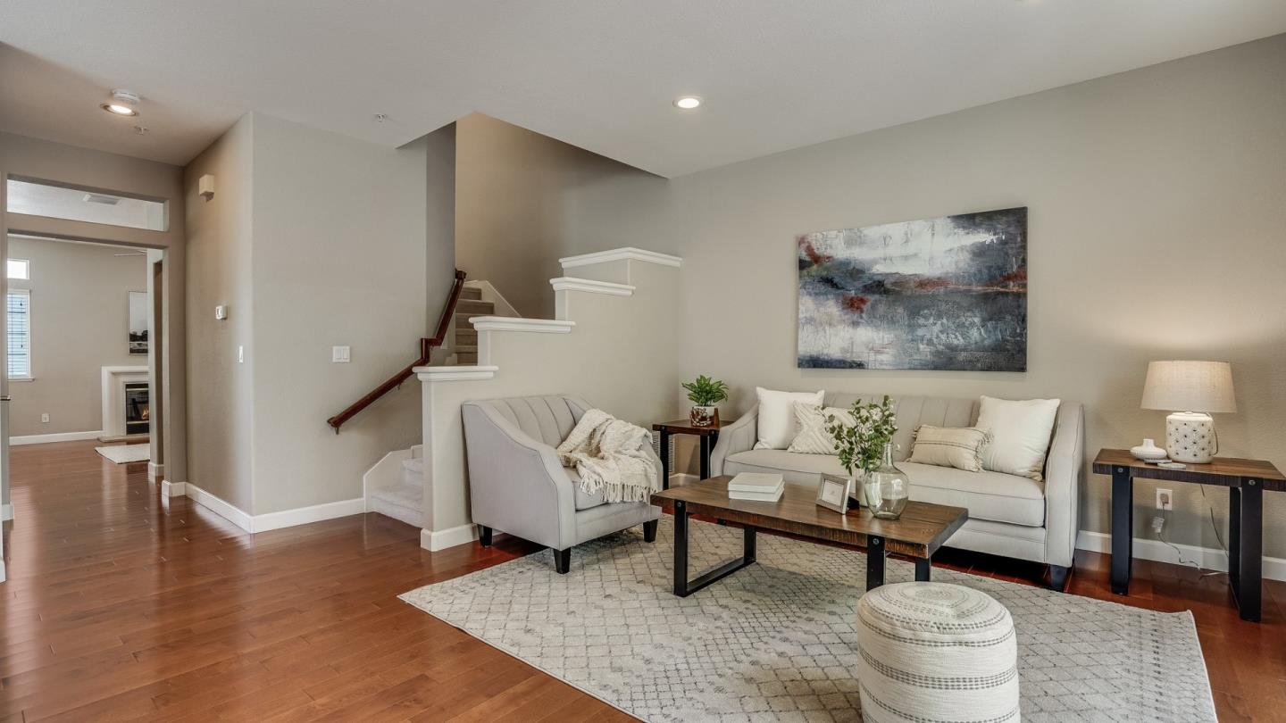Detail Gallery Image 1 of 1 For 518 Porpoise Bay Ter #A,  Sunnyvale,  CA 94089 - 3 Beds | 2/1 Baths