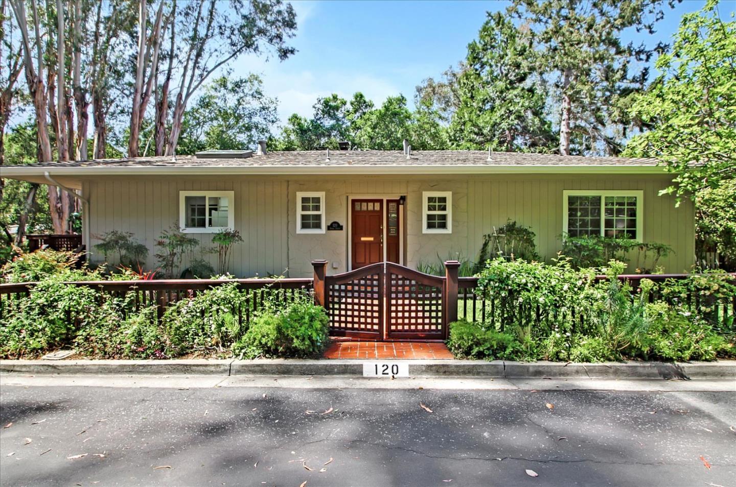 Detail Gallery Image 1 of 1 For 120 Spring St, Los Gatos,  CA 95030 - 3 Beds | 2 Baths