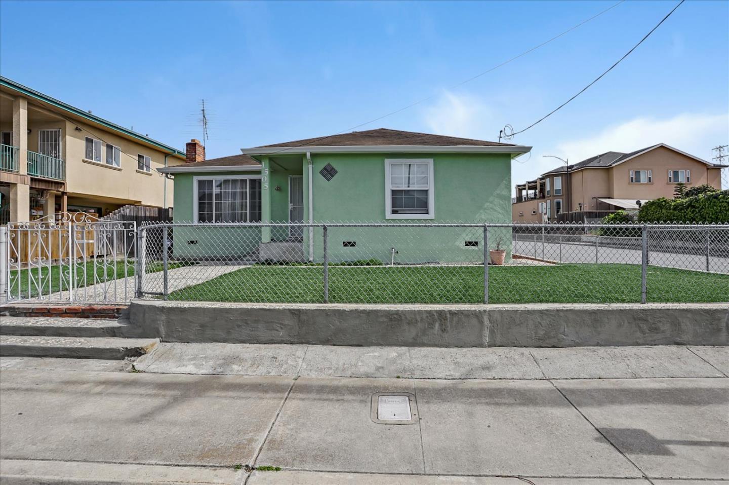 Photo of 1505 Michigan Ave in Alviso, CA