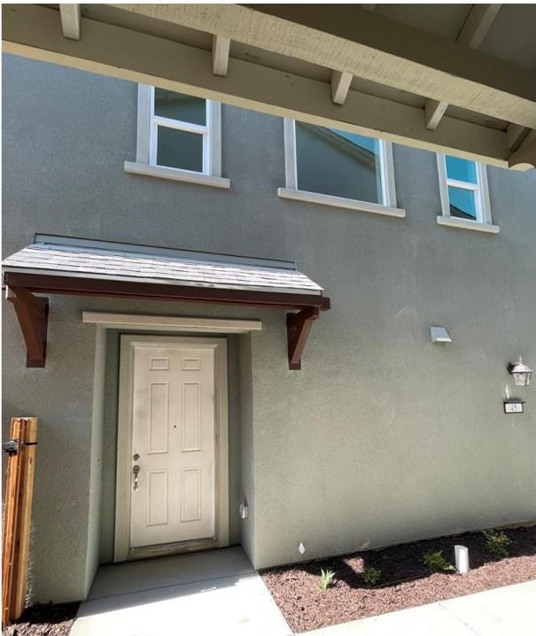 Detail Gallery Image 1 of 5 For 45 Bright Ln, Pittsburg,  CA 94565 - 3 Beds | 2/1 Baths