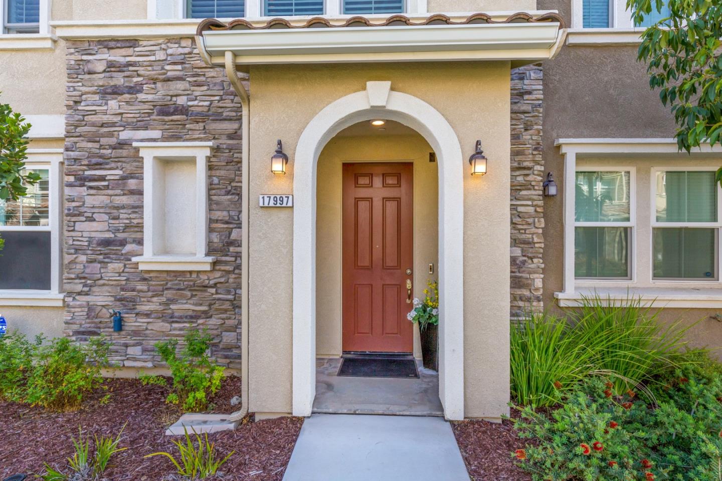 Detail Gallery Image 1 of 1 For 17997 Cantabria Ln, Morgan Hill,  CA 95037 - 4 Beds | 3/1 Baths
