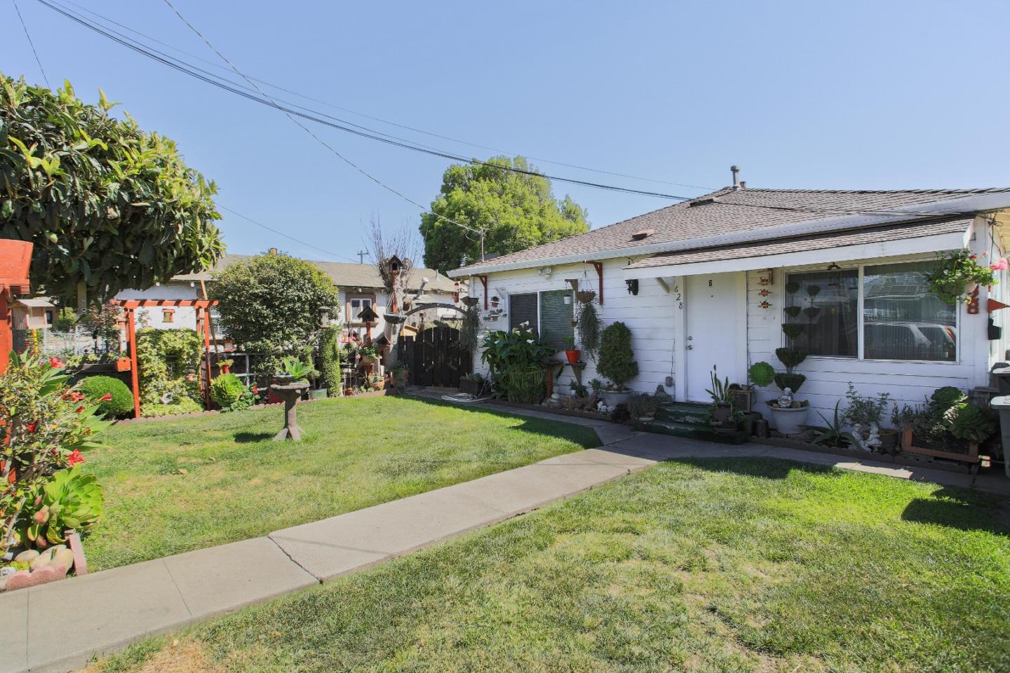 Detail Gallery Image 7 of 32 For 628 Roosevelt St, Salinas,  CA 93905 - – Beds | – Baths