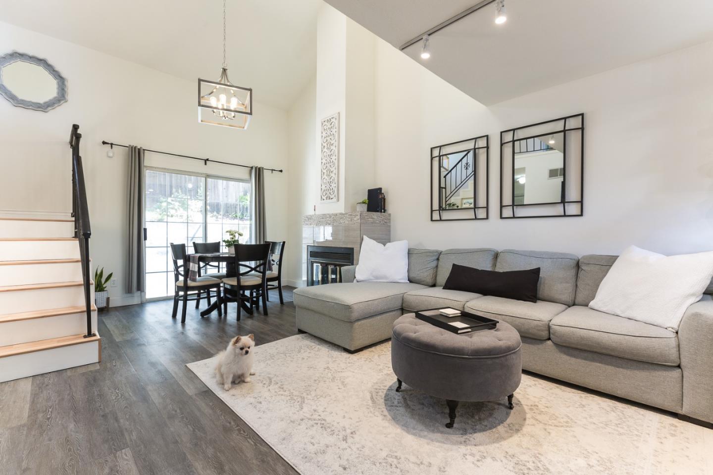 Detail Gallery Image 1 of 1 For 7572 Mountain Blvd #2,  Oakland,  CA 94605 - 2 Beds | 1/1 Baths