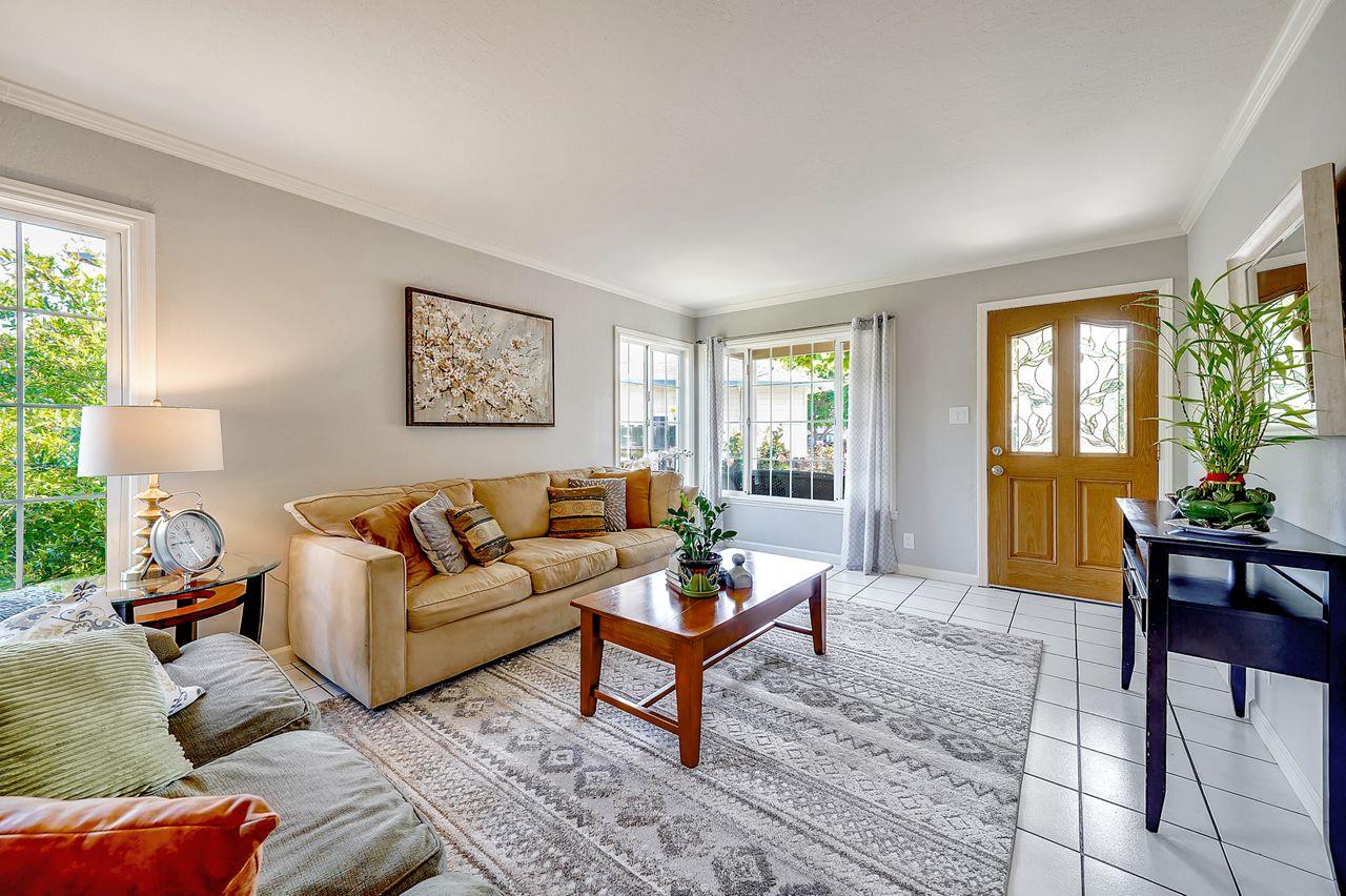 Detail Gallery Image 1 of 1 For 6 Gardenia Ct, East Palo Alto,  CA 94303 - 4 Beds | 2 Baths