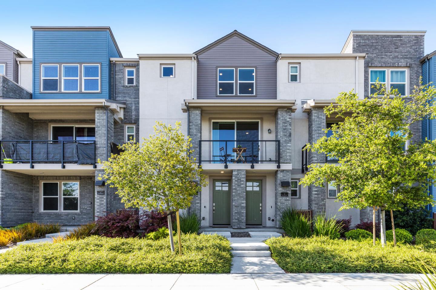 Detail Gallery Image 1 of 1 For 910 E Duane Ave #6,  Sunnyvale,  CA 94085 - 2 Beds | 2/1 Baths