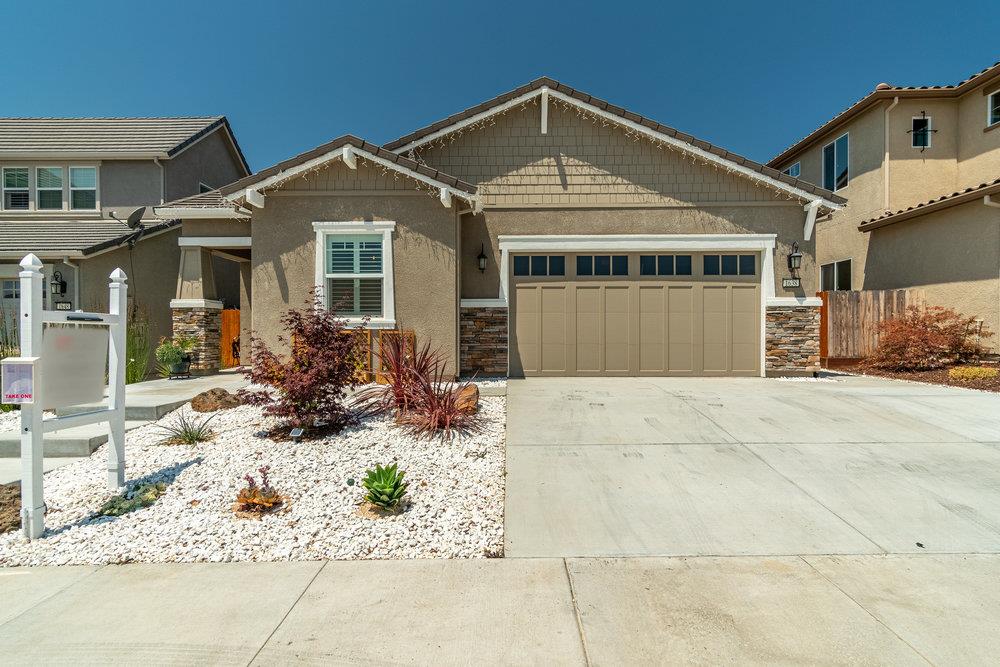 Detail Gallery Image 1 of 1 For 1638 Lily Ct, Hollister,  CA 95023 - 3 Beds | 2 Baths