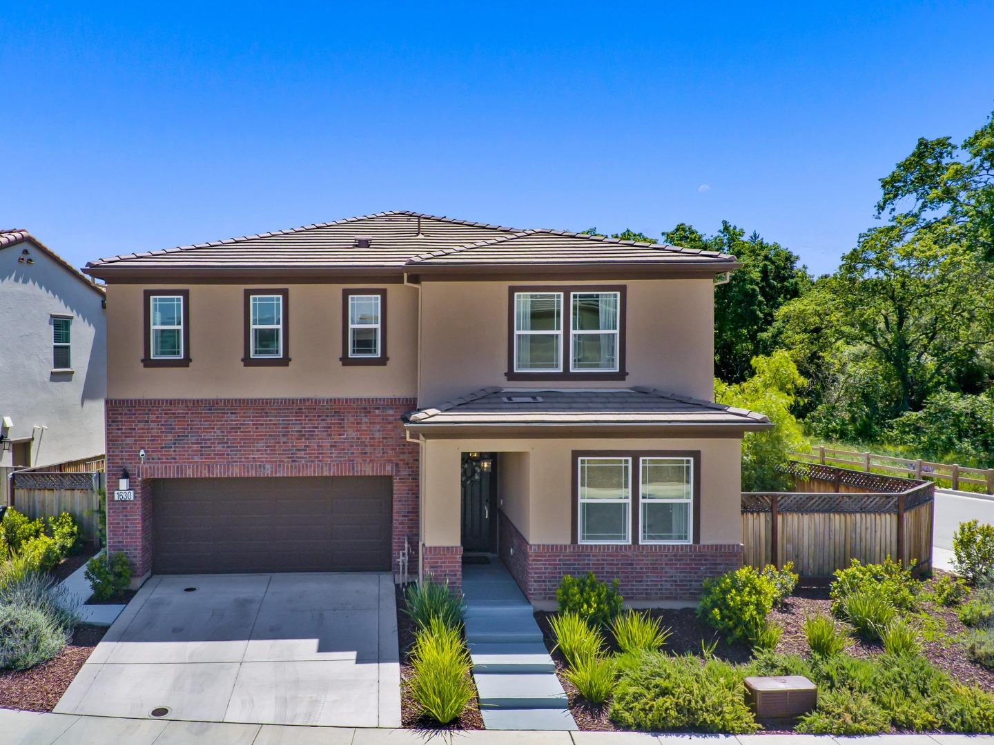 Detail Gallery Image 1 of 1 For 1630 Zephyr Pl, Gilroy,  CA 95020 - 4 Beds | 3 Baths