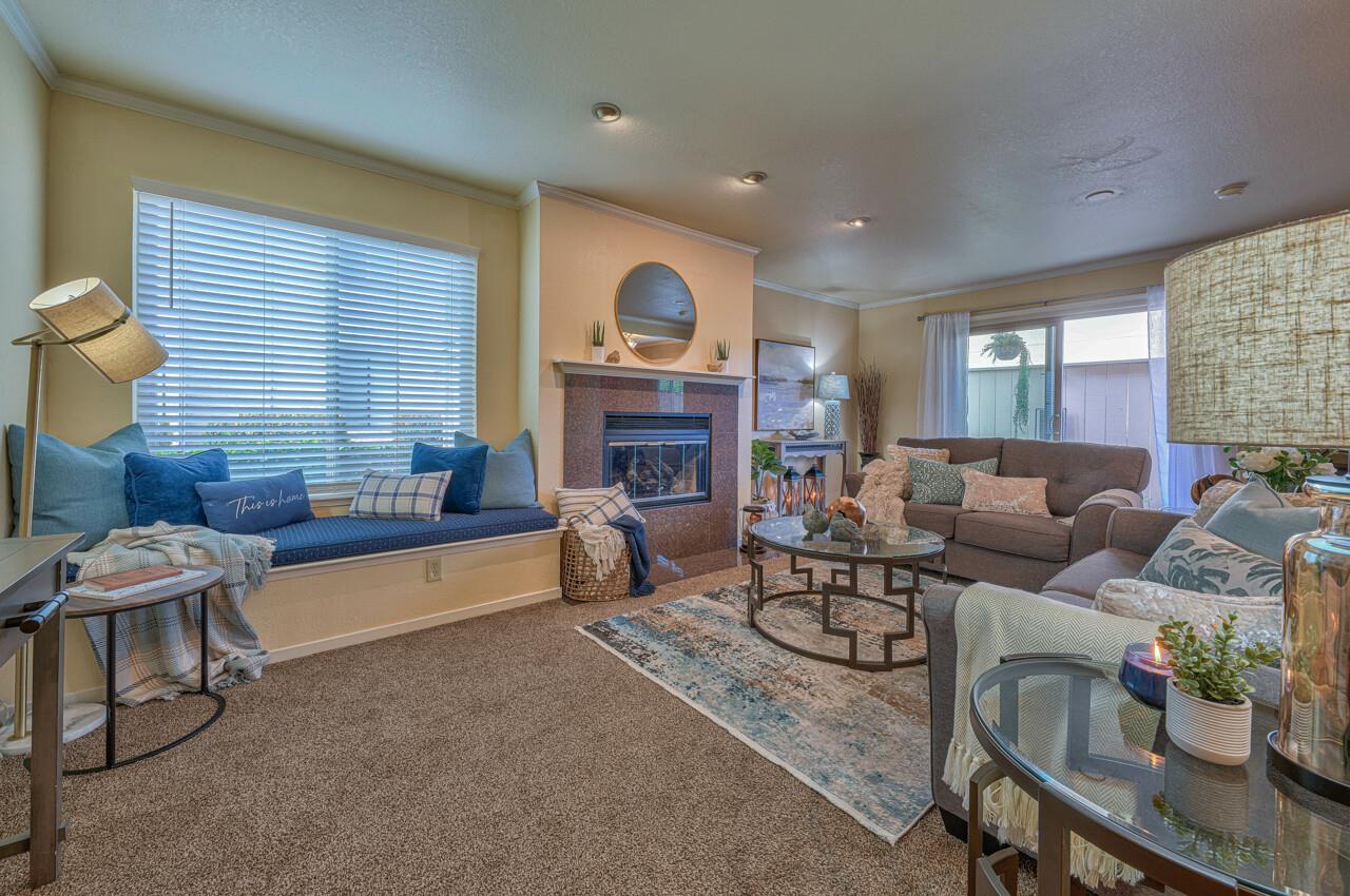 Detail Gallery Image 1 of 1 For 2442 N Main St #A,  Salinas,  CA 93906 - 2 Beds | 2 Baths