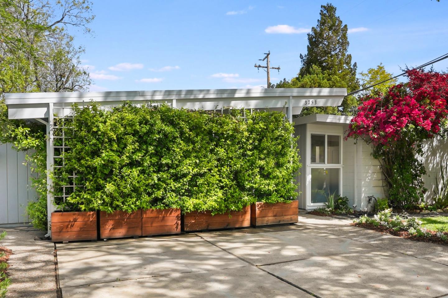 Detail Gallery Image 1 of 1 For 3753 Starr King Cir, Palo Alto,  CA 94306 - 3 Beds | 2 Baths