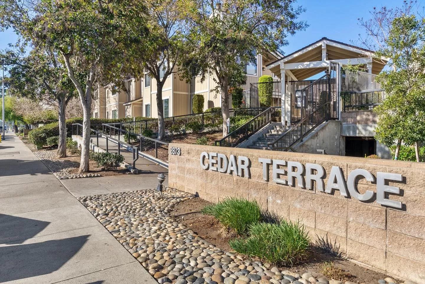 Detail Gallery Image 1 of 1 For 2863 S Bascom Ave #805,  San Jose,  CA 95124 - 2 Beds | 2 Baths