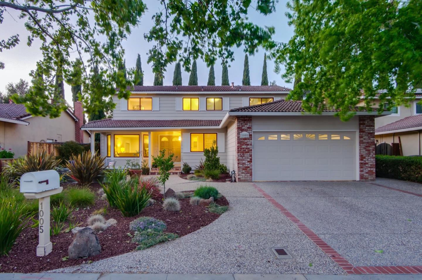 Detail Gallery Image 1 of 1 For 1005 Lupine Dr, Sunnyvale,  CA 94086 - 5 Beds | 2/1 Baths