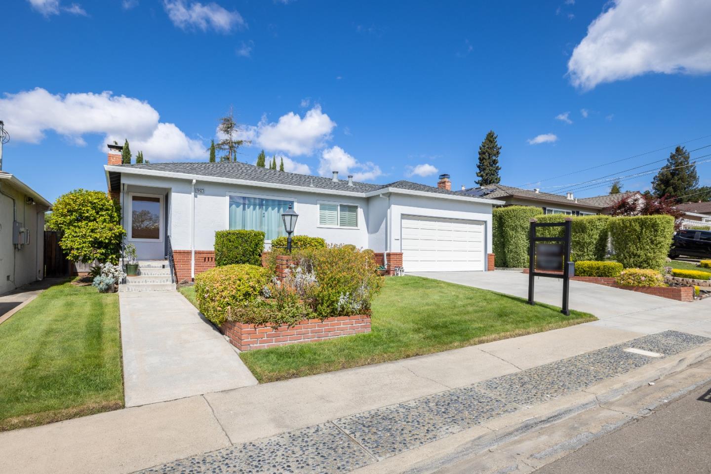 Detail Gallery Image 1 of 1 For 19423 Vaughn Ave, Castro Valley,  CA 94546 - 3 Beds | 2 Baths