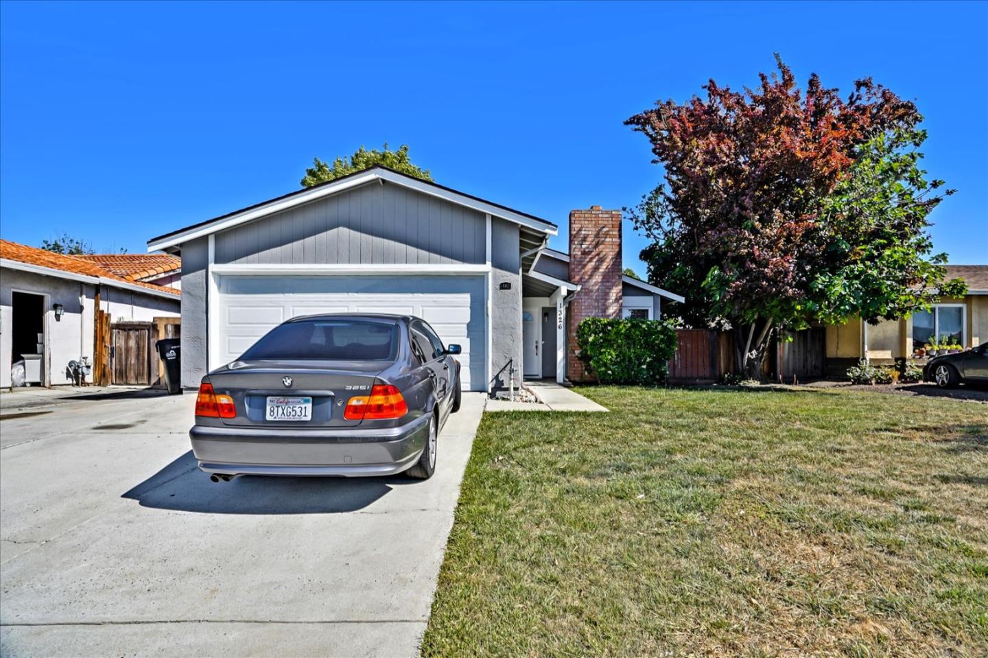 Detail Gallery Image 1 of 1 For 1326 Sippola Way, San Jose,  CA 95121 - 3 Beds | 2 Baths