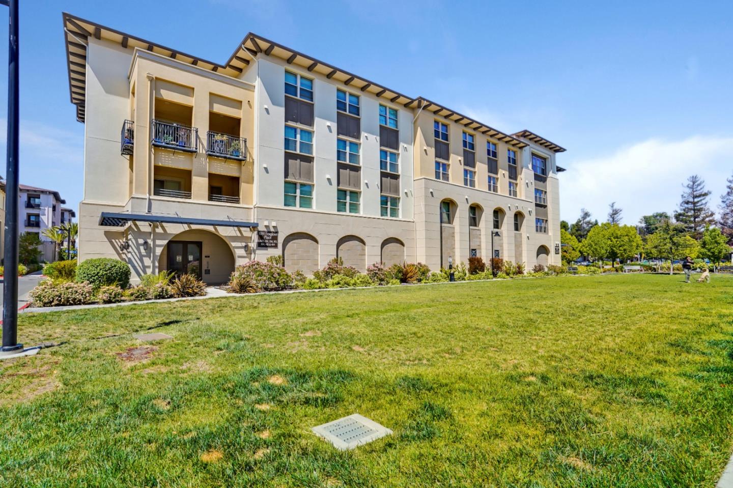 Detail Gallery Image 1 of 1 For 1091 Foxglove Pl #202,  San Jose,  CA 95131 - 3 Beds | 2/1 Baths