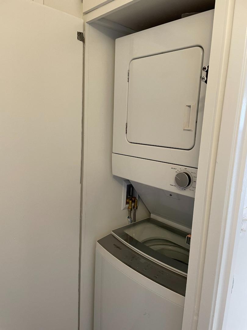 Detail Gallery Image 6 of 8 For 2262 #1 W Yale, Palo Alto,  CA 94303 - 1 Beds | 1 Baths