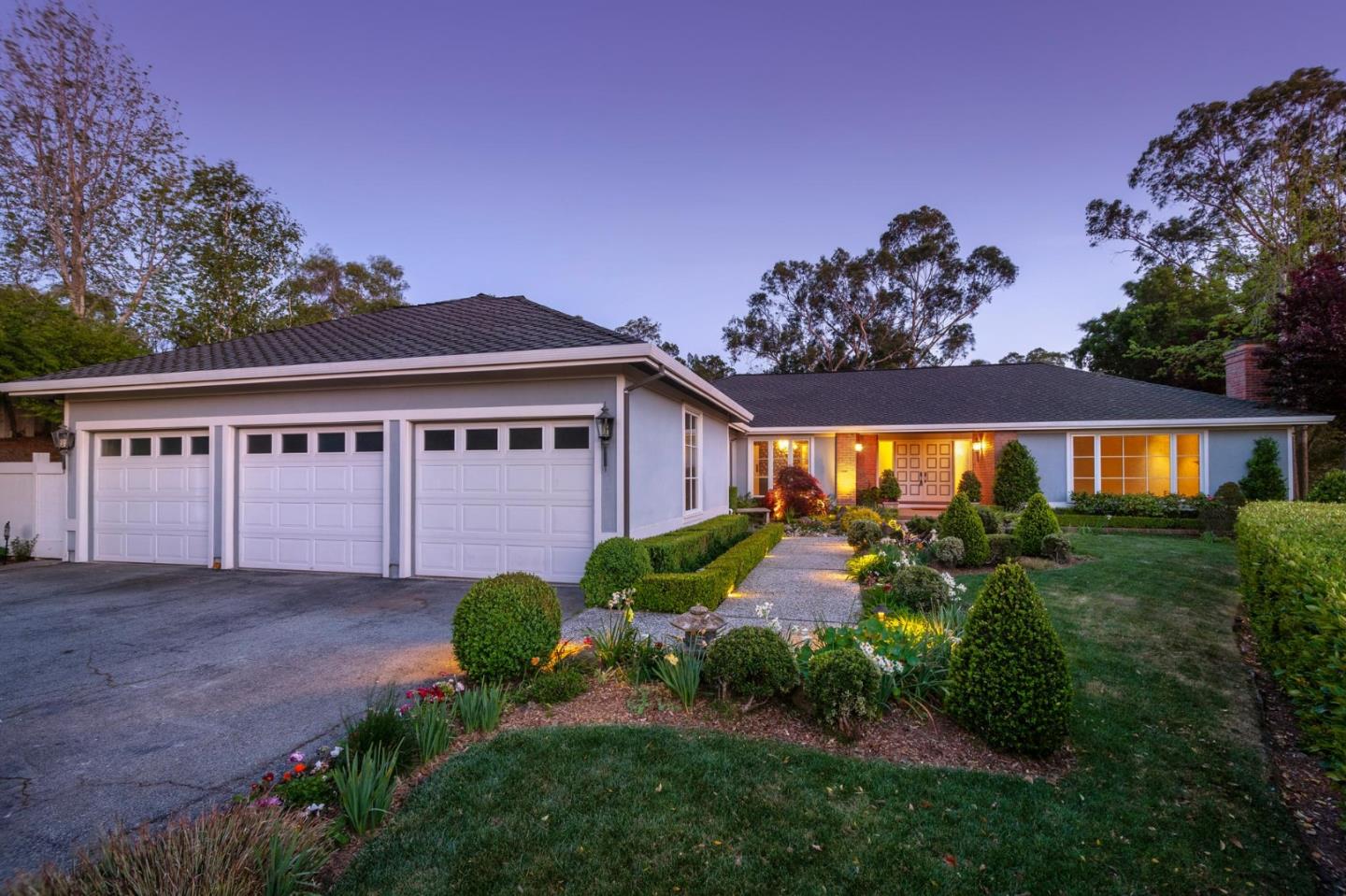 Detail Gallery Image 1 of 1 For 25 Citrus Ct, Hillsborough,  CA 94010 - 5 Beds | 3/1 Baths