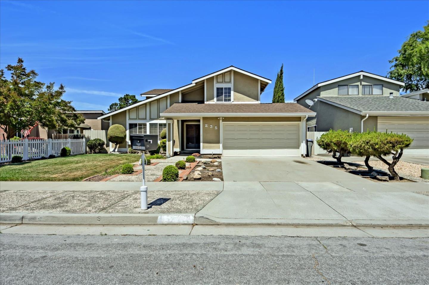 Detail Gallery Image 1 of 1 For 235 Prague Dr, San Jose,  CA 95119 - 4 Beds | 2/1 Baths