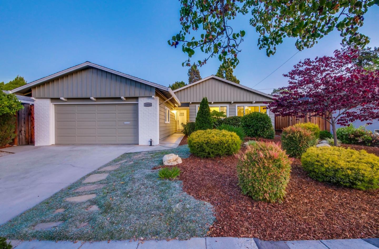 Detail Gallery Image 1 of 1 For 1034 Lanark Ct, Sunnyvale,  CA 94087 - 4 Beds | 2 Baths