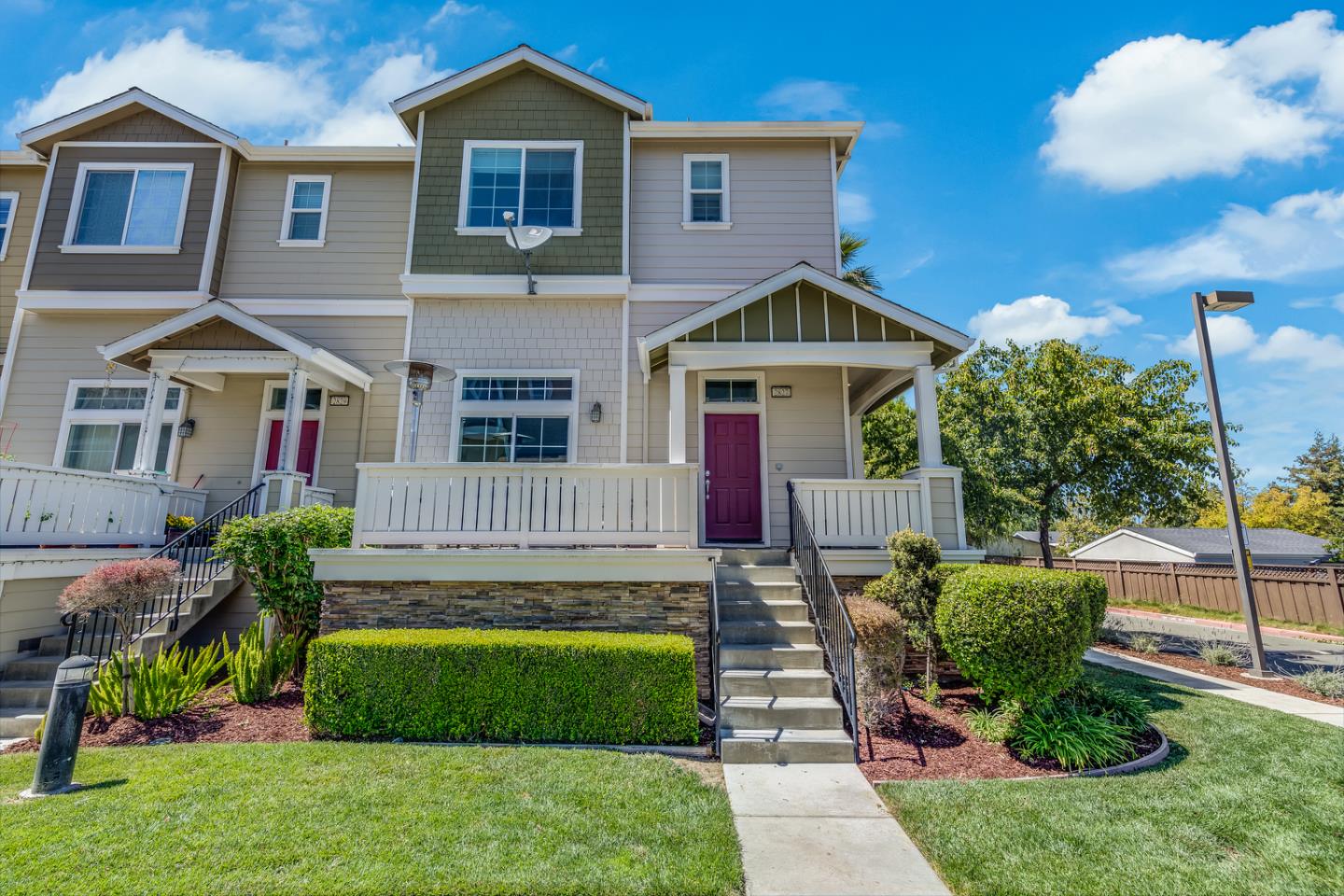 Detail Gallery Image 1 of 1 For 2827 Lavender Ter, San Jose,  CA 95111 - 4 Beds | 3 Baths