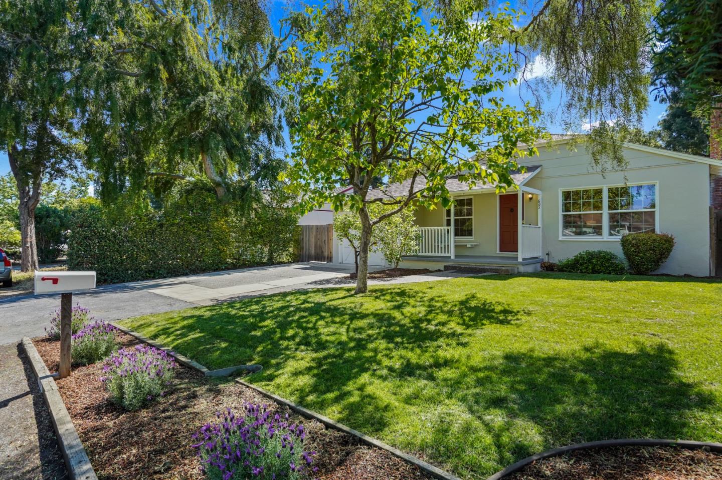 Detail Gallery Image 1 of 1 For 691 Florales Dr, Palo Alto,  CA 94306 - 3 Beds | 1 Baths
