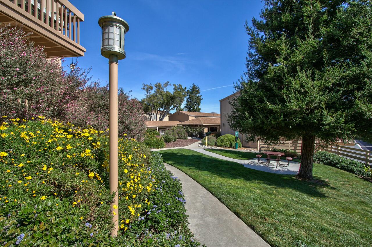 Detail Gallery Image 1 of 1 For 300 Glenwood Cir #159,  Monterey,  CA 93940 - 1 Beds | 1 Baths