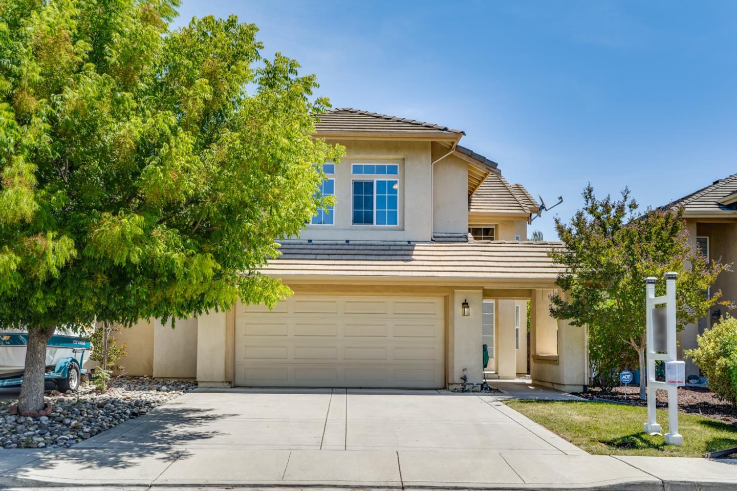 Detail Gallery Image 1 of 1 For 16650 San Benito Pl, Morgan Hill,  CA 95037 - 4 Beds | 2/1 Baths