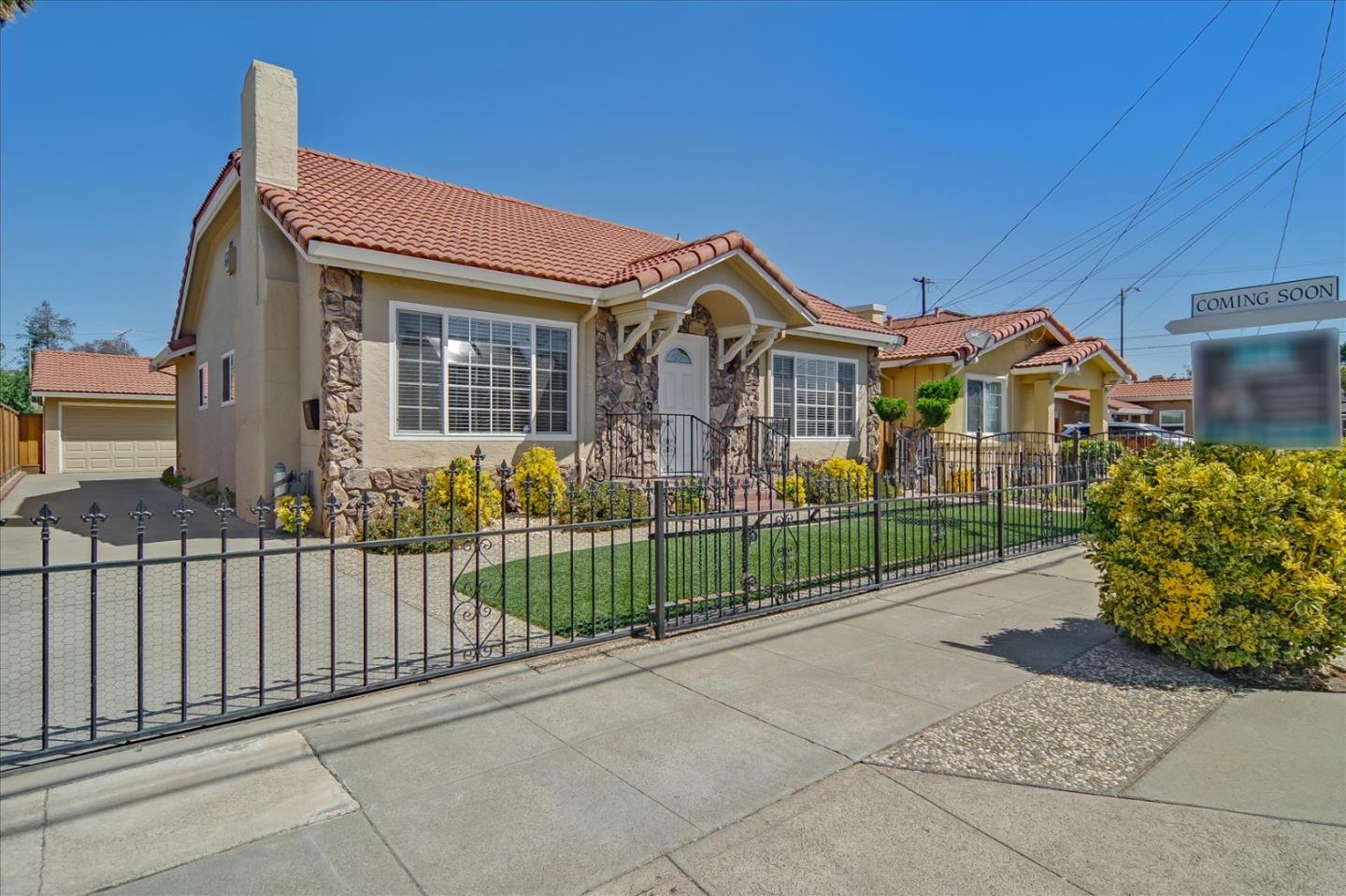 Detail Gallery Image 1 of 1 For 1533 E Saint John St, San Jose,  CA 95116 - 3 Beds | 2 Baths