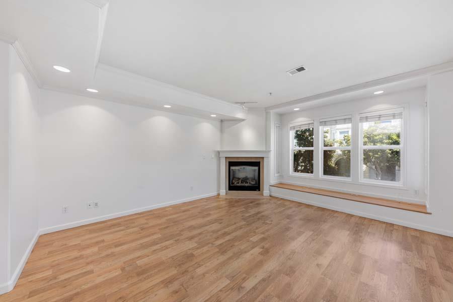 Detail Gallery Image 1 of 1 For 2383 Post St, San Francisco,  CA 94115 - 2 Beds | 2 Baths