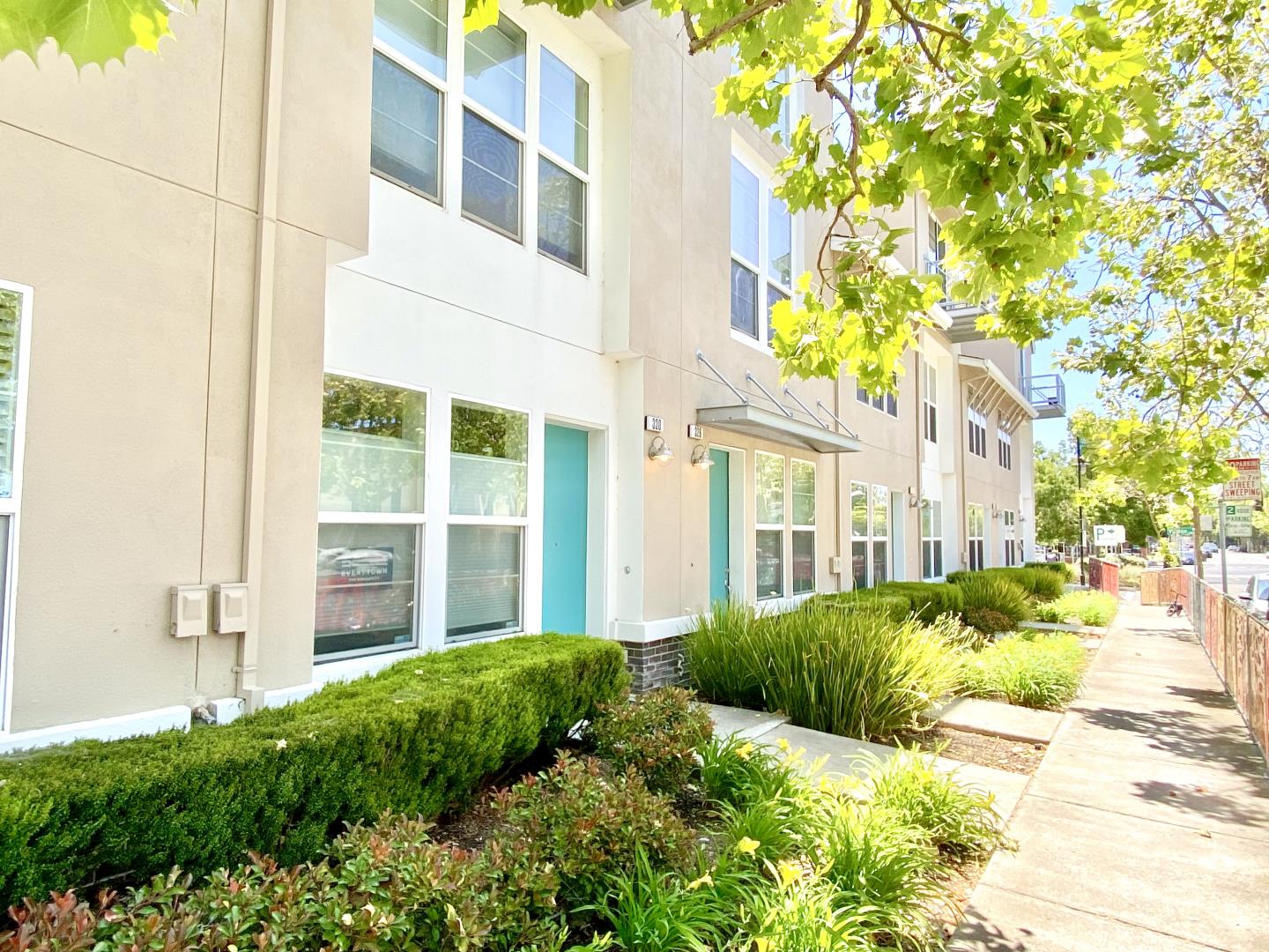 Photo of 326 Marina Wy in Richmond, CA