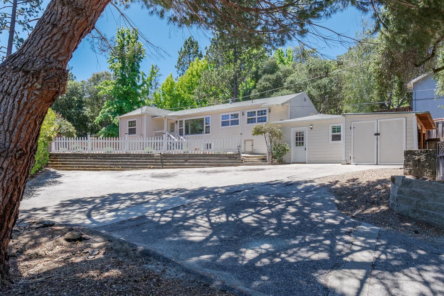 Detail Gallery Image 1 of 1 For 143 Twin Pines Dr, Scotts Valley,  CA 95066 - 2 Beds | 2 Baths