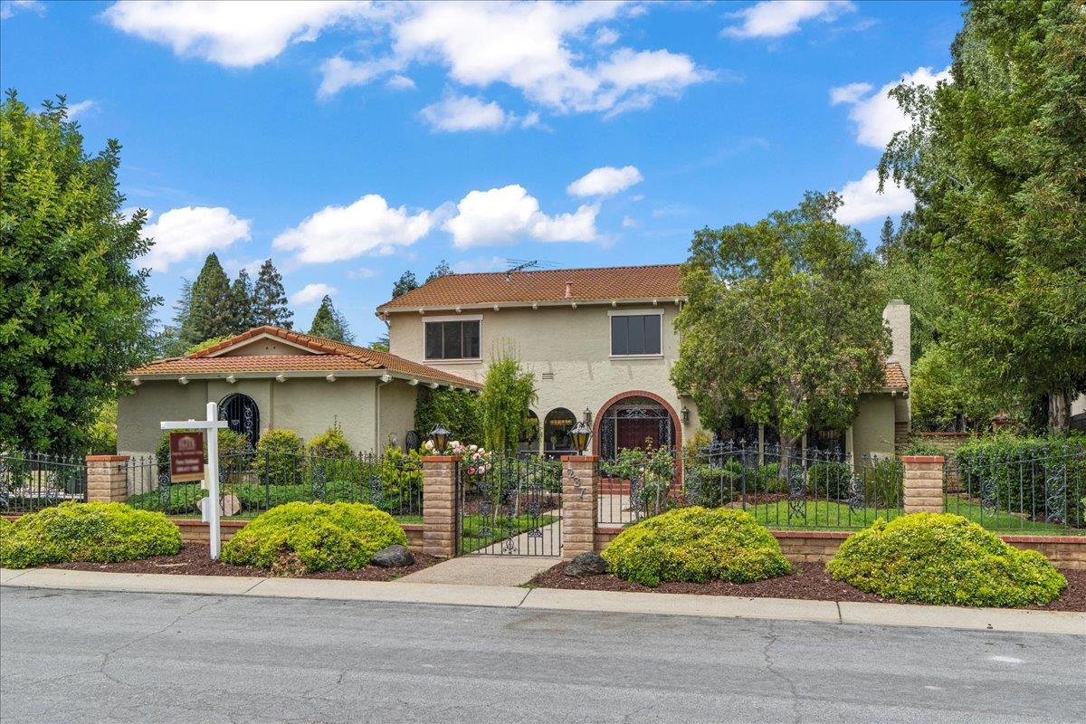 Detail Gallery Image 1 of 1 For 237 Delphi Cir, Los Altos,  CA 94022 - 4 Beds | 4 Baths