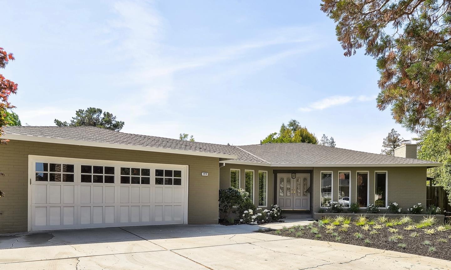 Detail Gallery Image 1 of 1 For 2678 Saint Giles Ln, Mountain View,  CA 94040 - 4 Beds | 2/1 Baths