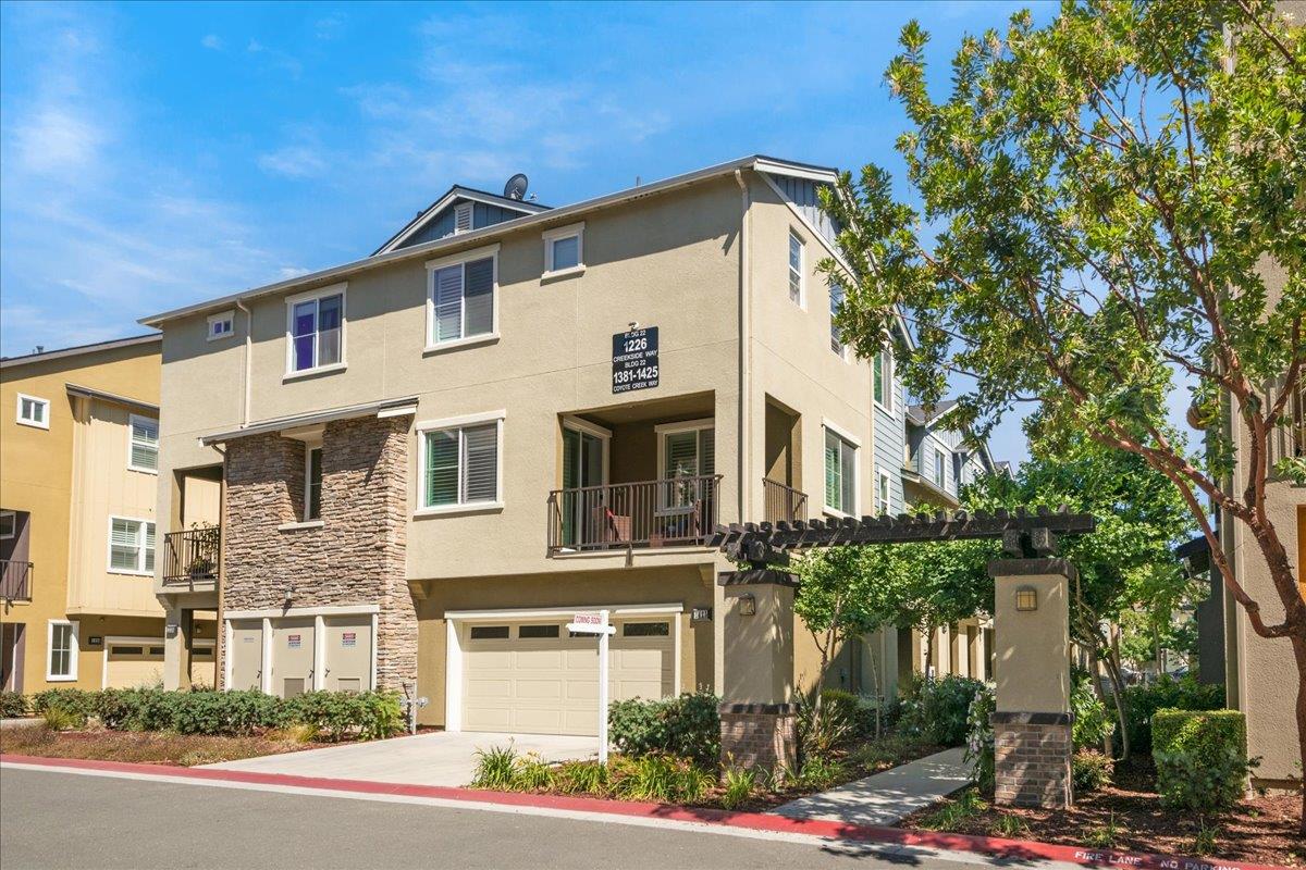Detail Gallery Image 1 of 1 For 1425 Coyote Creek Way, Milpitas,  CA 95035 - 3 Beds | 2/1 Baths