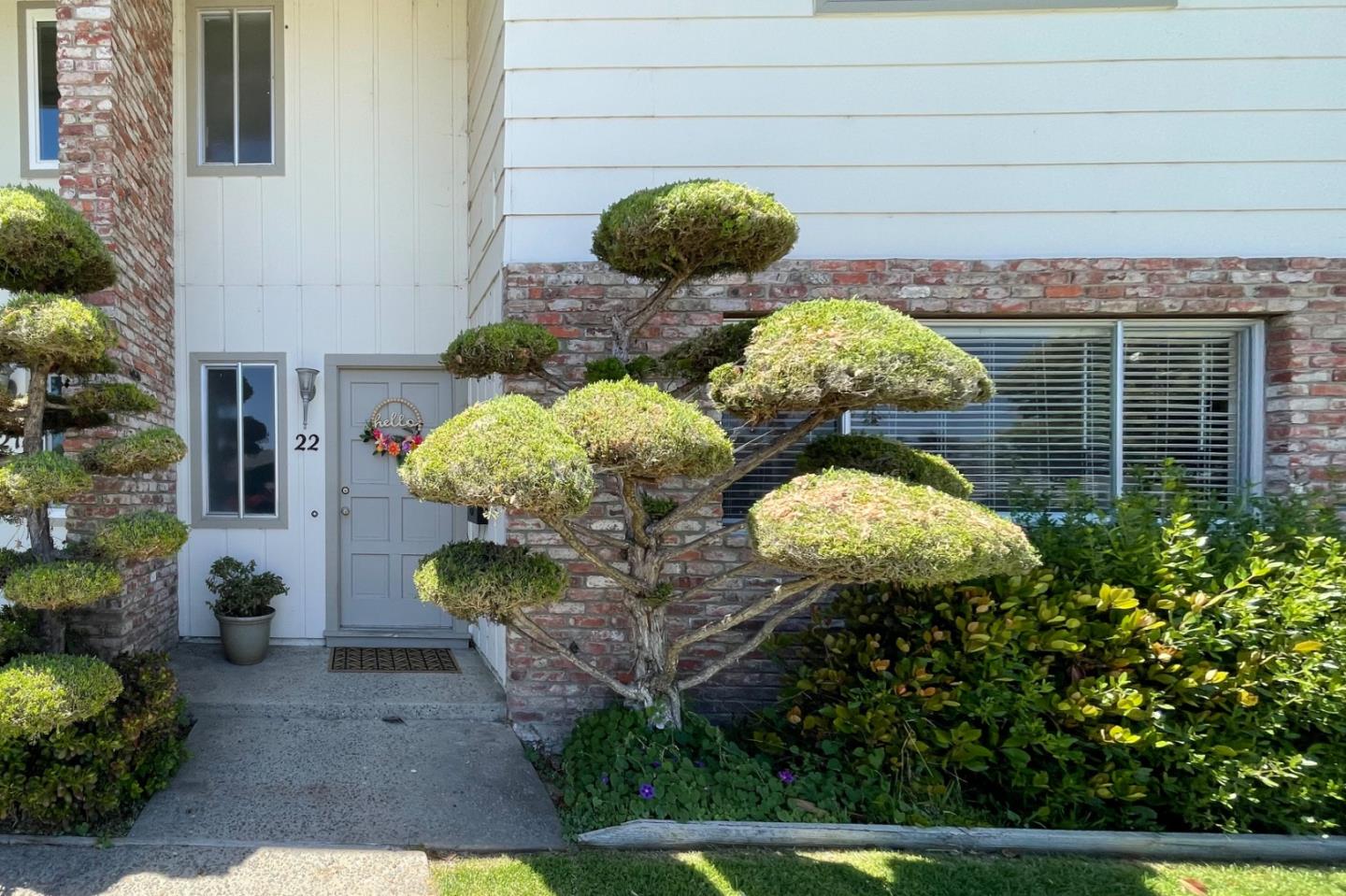 Detail Gallery Image 1 of 26 For 637 Carmelita Dr #22,  Salinas,  CA 93901 - 2 Beds | 2/1 Baths
