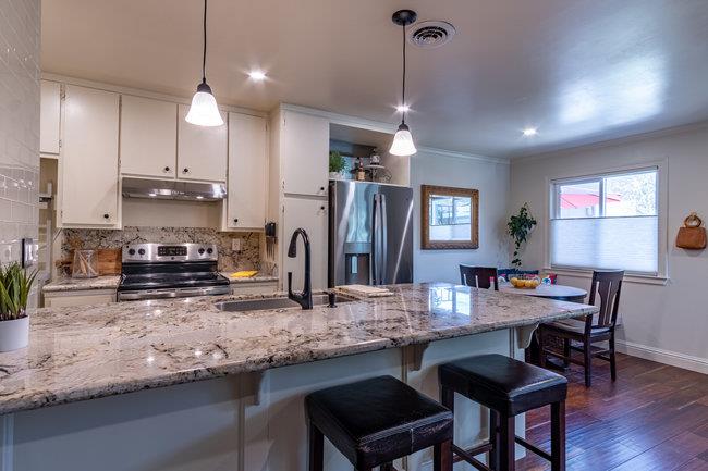 Detail Gallery Image 2 of 21 For 1385 Ruby Ct #3,  Capitola,  CA 95010 - 2 Beds | 1 Baths