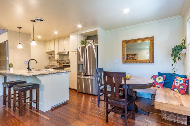 Detail Gallery Image 3 of 21 For 1385 Ruby Ct #3,  Capitola,  CA 95010 - 2 Beds | 1 Baths