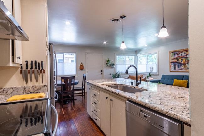 Detail Gallery Image 6 of 21 For 1385 Ruby Ct #3,  Capitola,  CA 95010 - 2 Beds | 1 Baths