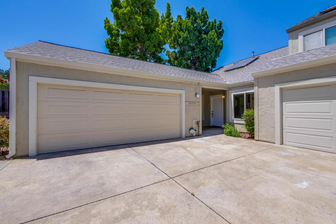 Detail Gallery Image 1 of 1 For 20735 Garden Place Ct, Cupertino,  CA 95014 - 3 Beds | 2 Baths