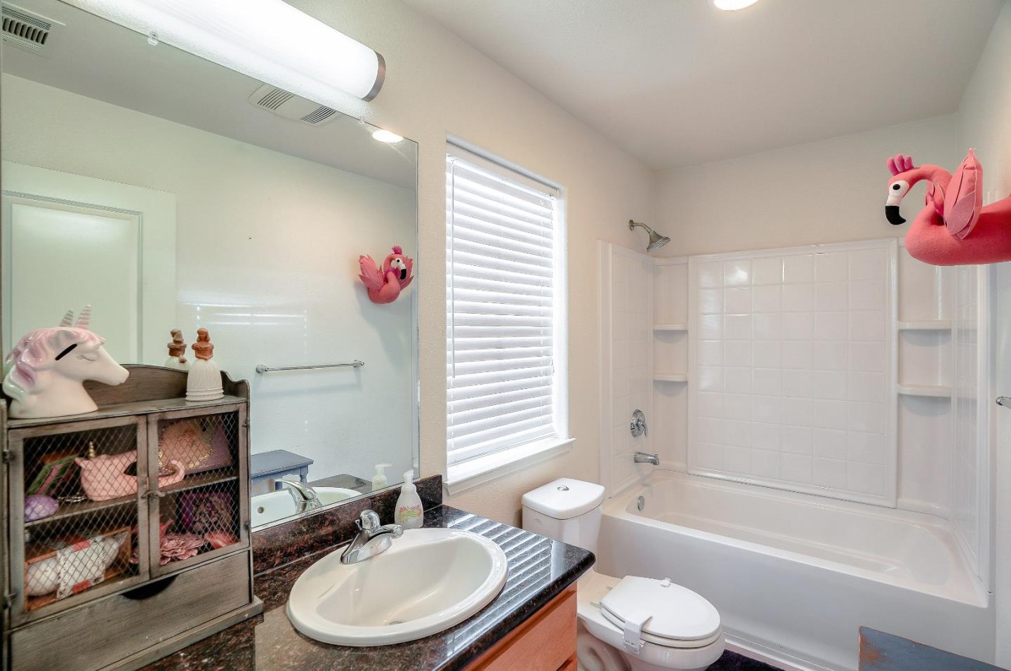 Detail Gallery Image 25 of 36 For 18434 Ruby Ln, Morgan Hill,  CA 95037 - 2 Beds | 2/1 Baths