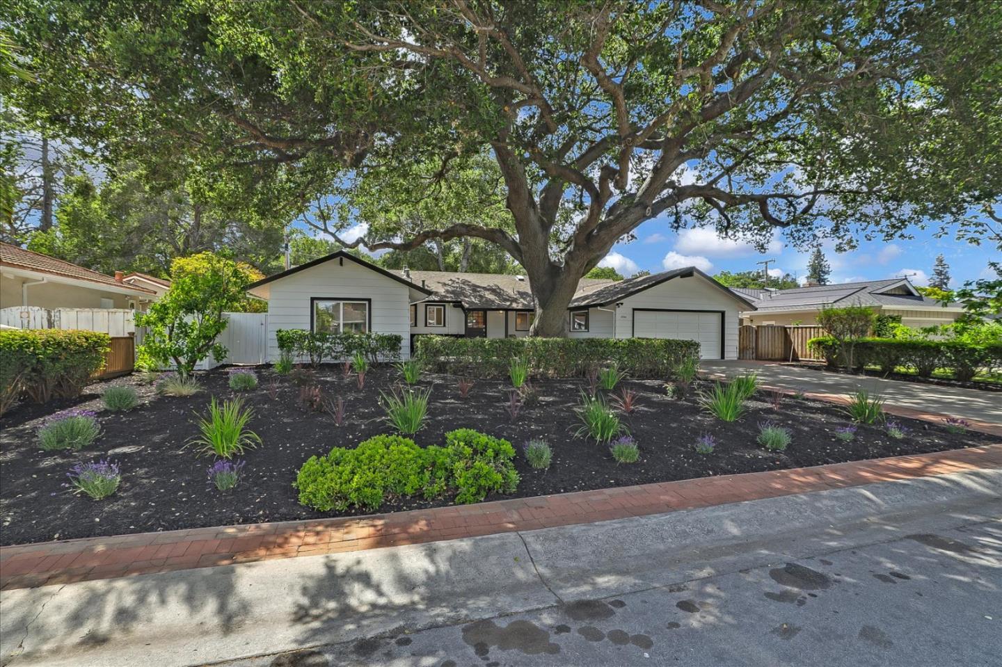 Detail Gallery Image 1 of 1 For 1584 Wessex Ave, Los Altos,  CA 94024 - 4 Beds | 2 Baths