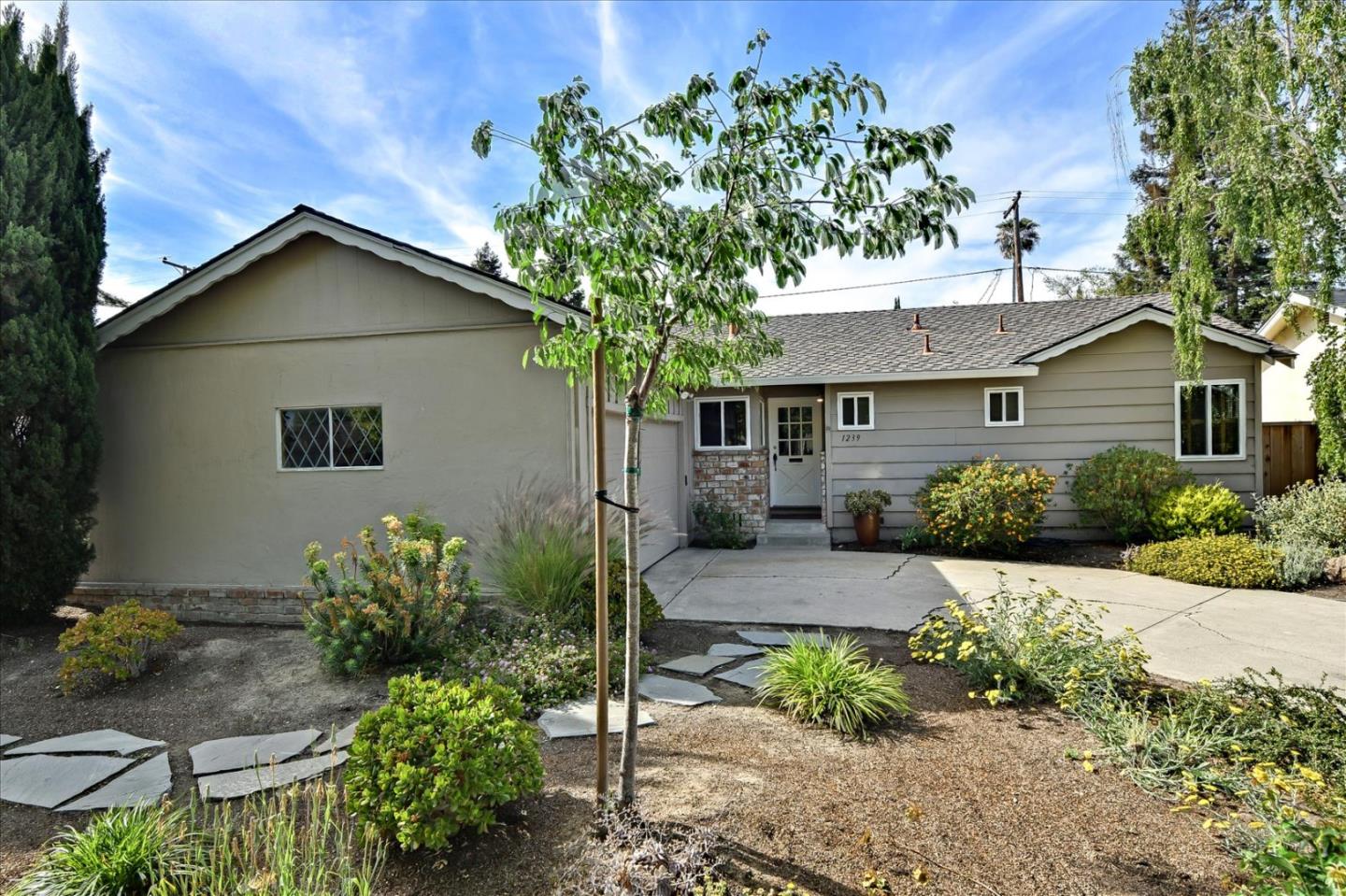Detail Gallery Image 1 of 1 For 1239 Hillsdale Ave, San Jose,  CA 95118 - 3 Beds | 2 Baths