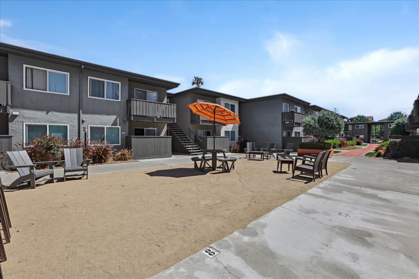 975 Boynton Ave, San Jose, CA 95117 Beds Baths () ML81895567