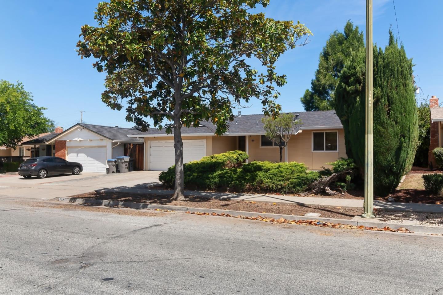 2455 Elkins Way, San Jose, CA 95121 4 Beds 2 Baths (Sold