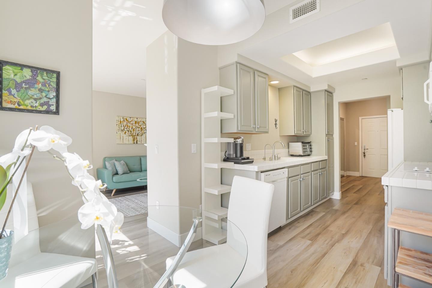 Detail Gallery Image 1 of 1 For 144 S 3rd St #305,  San Jose,  CA 95112 - 1 Beds | 1 Baths