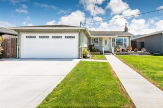 Detail Gallery Image 1 of 1 For 1135 Balboa Way, Pacifica,  CA 94044 - 3 Beds | 2 Baths